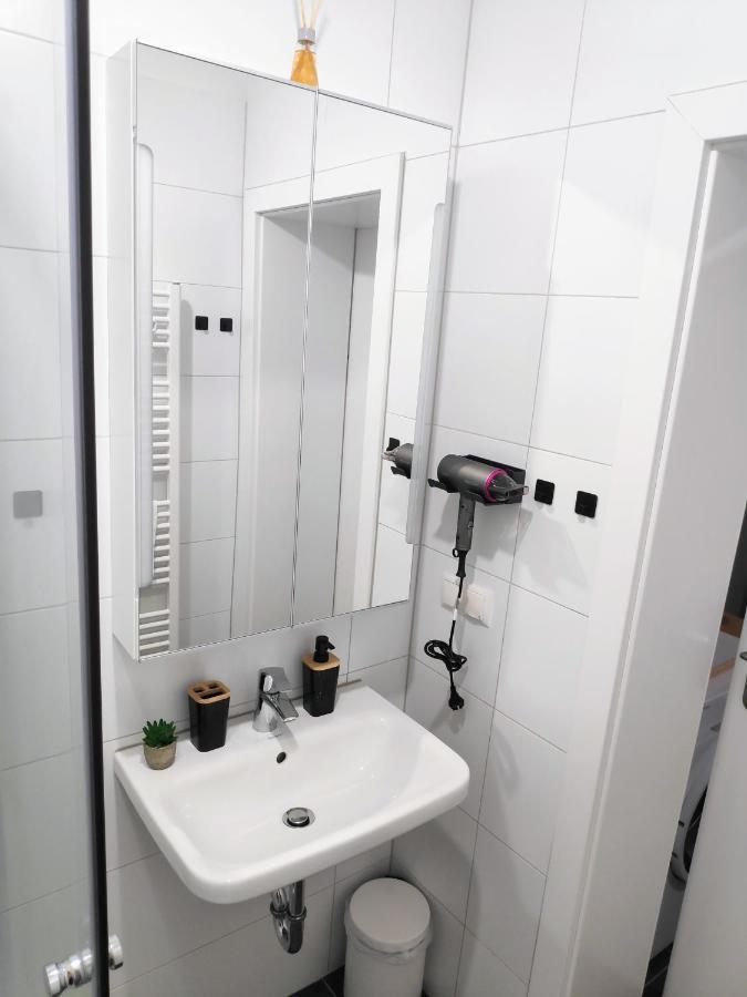 Humboldt Feel Good Apartments Вена Экстерьер фото